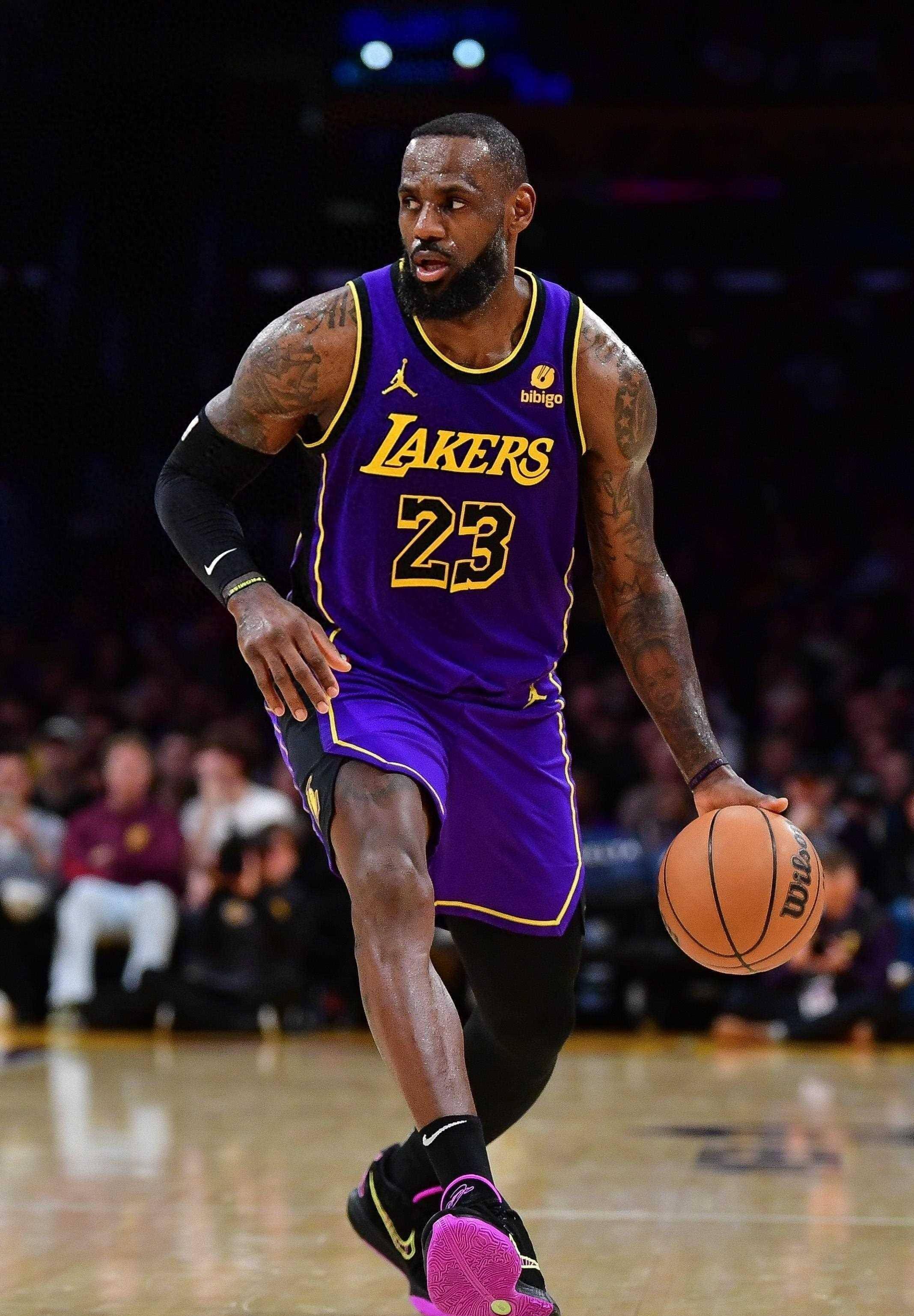 亨利：埃斯特旺几乎掌控了一切，球员不会想和他对位的（亨利：埃斯特旺几乎掌控全场，球员都不愿与其对位）