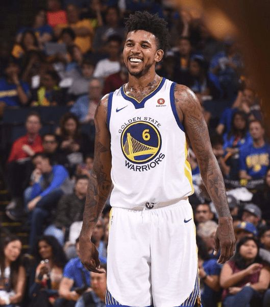 海纳：有一两家英超球队曾对孔帕尼有意，但我们是拜仁慕尼黑（海纳：一两家英超队曾追逐孔帕尼，但我们是拜仁慕尼黑）