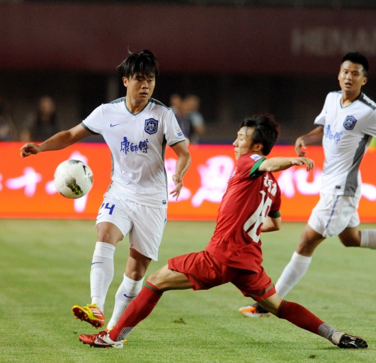 梅西没想到，C罗确认退役时间半月多，就做出与贝克汉姆一样选择（梅西没料到，C罗确认退役时间半月后竟做出与贝克汉姆相同的选择）