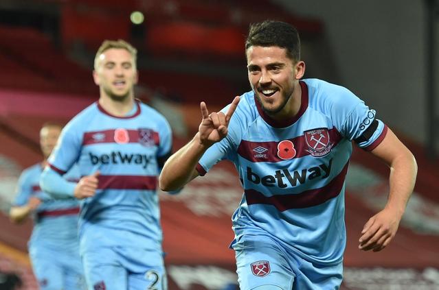 都体：英超三队想引进道格拉斯-路易斯，费内巴切也有意（都体：英超三队追逐道格拉斯-路易斯，费内巴切加入争夺）