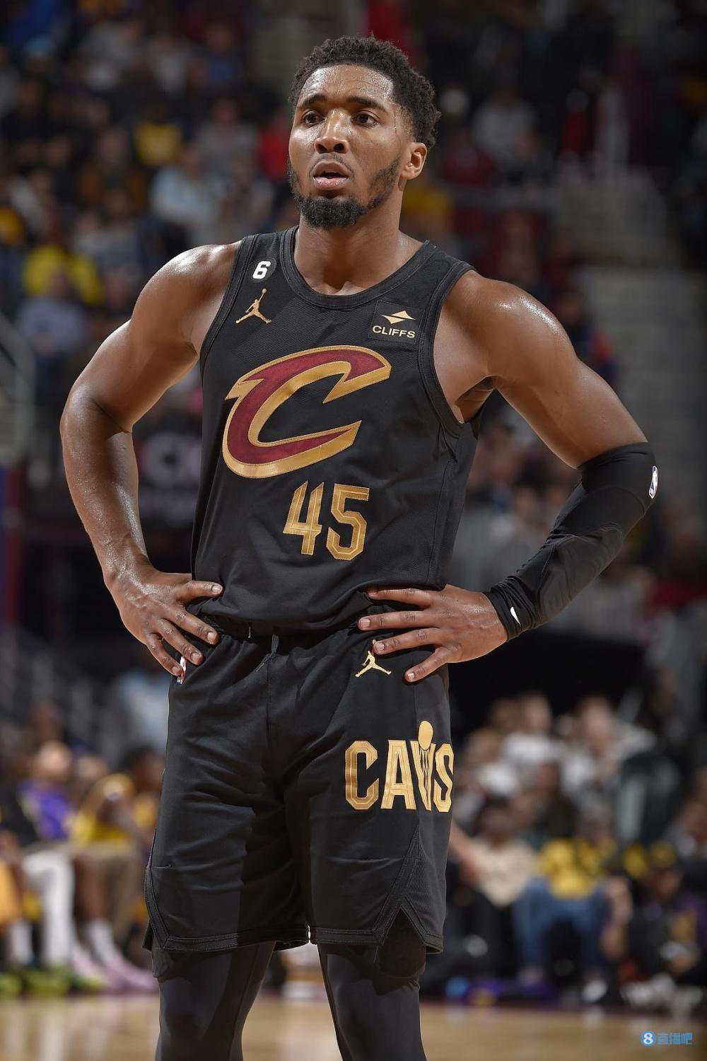 镜报：曼联有信心7000万镑签沃顿，但他不去没欧战的球队（镜报：曼联有望以7000万镑签下沃顿，但球员不愿加盟无欧战球队）