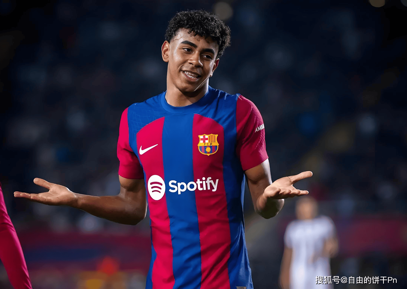 美因茨0-0圣保利，双方互有攻守（美因茨闷平圣保利，0-0难分胜负）