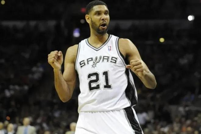 每体：罗克返回巴甲后表现出色，受到曼联和安切洛蒂的关注（每体：罗克重返巴甲状态火热，获曼联与安切洛蒂重点关注）